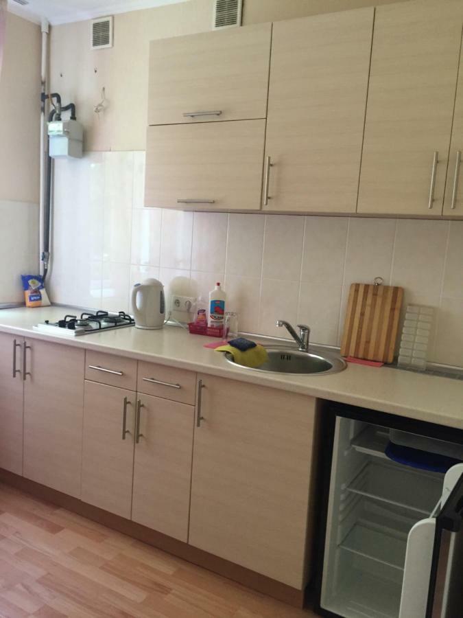 Ferienwohnung 2-Х Комнатная Квартира, Первая Линия От Моря Tschornomorske Exterior foto